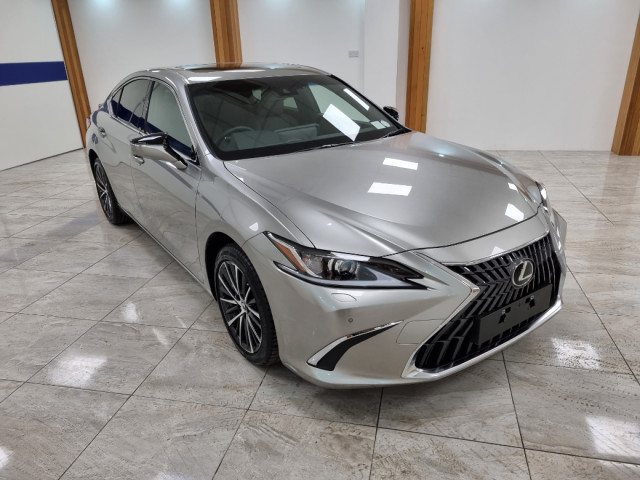 Image for 2023 Lexus ES 300h PREMIUM PACK 