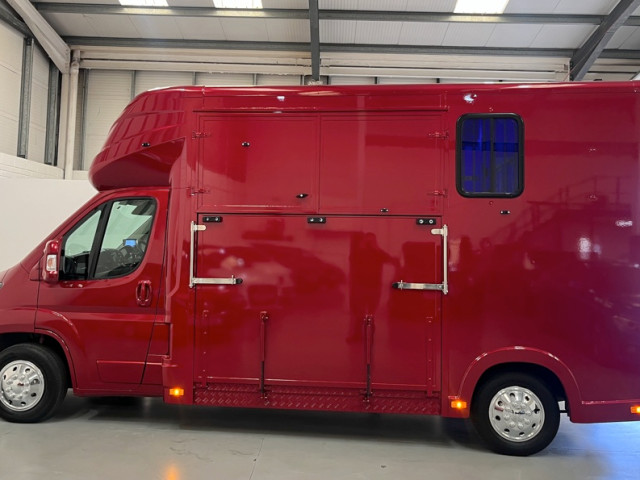 Image for 2019 Peugeot Boxer 2.2 140HP Stallion Box
