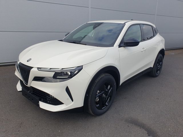 Image for 2025 Alfa Romeo Junior "Ibrida" Hybrid Model with Tech Pack and Premium Pack