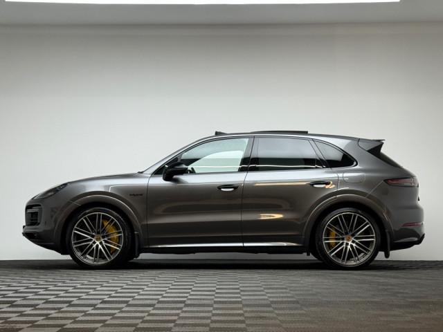 Image for 2020 Porsche Cayenne TURBO S 4.0 V8 670HP E-HYBRID 
