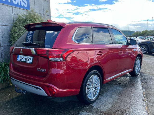 Image for 2019 Mitsubishi Outlander JURO 4WD AUTOMATIC PLUG IN HYBRID 2.4 PETROL //HALF LEATHER HEATED SEATS//REVERSE CAMERA//KEYLESS ENTRY// 