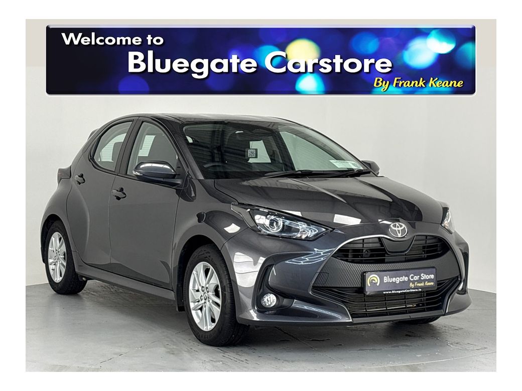Image for 2024 Toyota Yaris HYBRID LUNA**SEMI DIGITAL DASH**KEYLESS START**BLACK CLOTH INTERIOR**TOUCH SCREEN MEDIA DISPLAY**REVERSE CAMERA**APPLE CARPLAY**DRIVE MODES**FINANCE AVAILABLE**