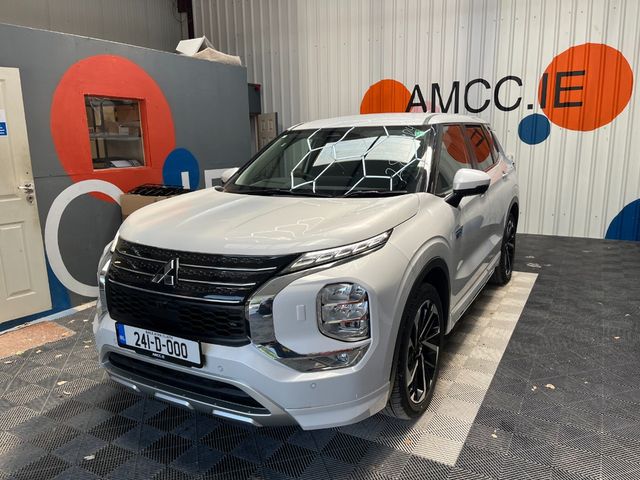 Image for 2024 Mitsubishi Outlander 2024 MITSIBISHI OUTLANDER PHEV P 2.4 AUTOMATI / CRUISE CONTROL / PARKING CAMERA / ELECTRIC MEMORY & HEATED SEATS / PADDLE SHIFTERS / HEATED STEERING WHEEL / 7 SEATS OPTION AND MORE