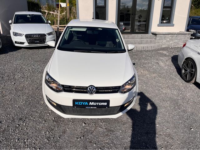 Image for 2014 Volkswagen Polo 1.2 TSI COMFORTLINE PLUS PETROL AUTOMATIC // JUST 43000 KMS // IMMACULATE EXAMPLE LIKE NEW // MFSW // IDEAL STARTER CAR // VERY ECONOMICAL
