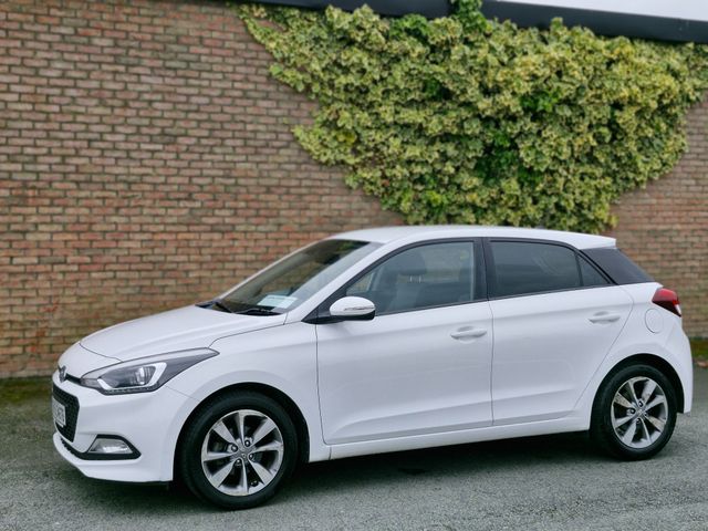 Image for 2015 Hyundai i20 Deluxe 