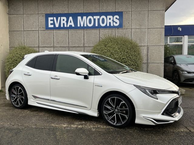 Image for 2018 Toyota Corolla MODELLISTA AUTOMATIC HYBRID 1.8 PETROL //HIGH SPEC//HEAD UP DISPLAY//KEYLESS ENTRY//ADAPTIVE CRUISE CONTROL// 