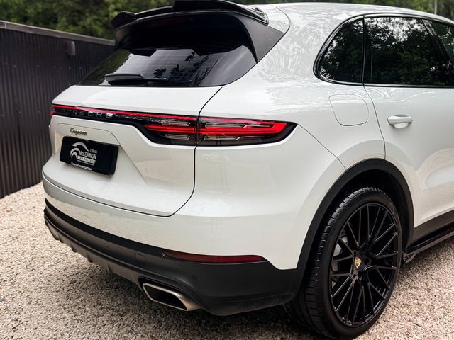 Image for 2022 Porsche Cayenne 2022 (221) Porsche Cayenne V6 E-Hybrid *FULL PSH*