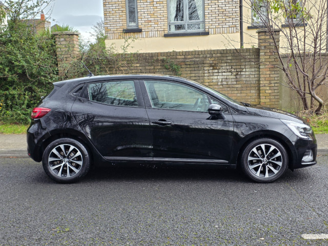 Image for 2023 Renault Clio Equilibre TCE 90 CVT Dfull MY2