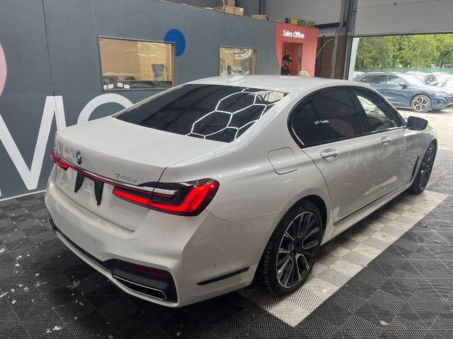Image for 2019 BMW 7 Series 2019 BMW 745E M-SPORT 3.0 AUTOMATIC / CRUISE CONTROL / 360 CAMERA / ELECTRIC MEMORY & HEATED SEATS / PADDLE SHIFTERS / PANORAMIC SUNROOF / AMBIENT LIGHTS AND MORE