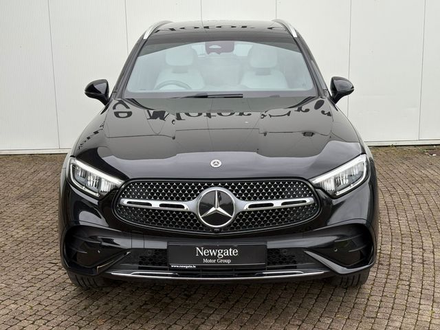 Image for 2025 Mercedes-Benz GLC Class 300e 4MATIC AMG LINE