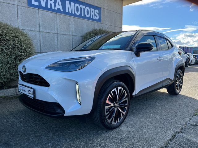 Image for 2024 Toyota Yaris Cross Z HYBRID AUTOMATIC 1.5 PETROL //HIGH SPEC//LOW MILES//HALF LEATHER HEATED SEATS//360 PARKING CAMERAS//HEATED STEERING WHEEL//KEYLESS ENTRY//