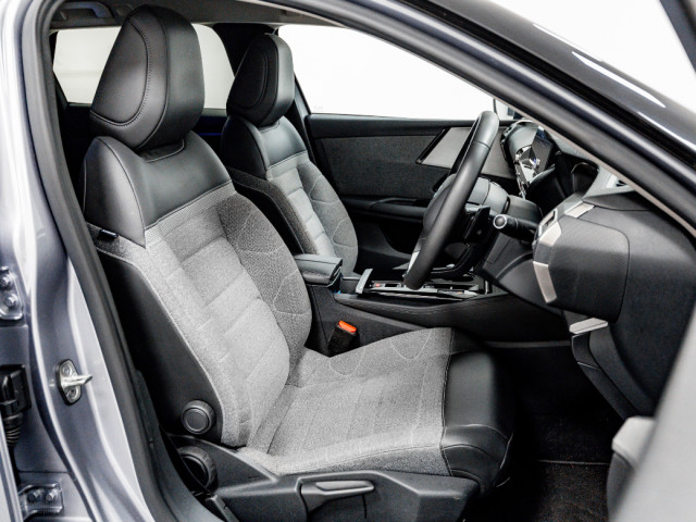 Image for 2023 Citroen C5 X Feel Pack 1.2 Petrol Auto 130HP