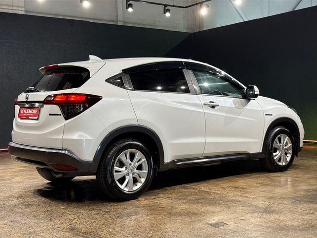 Image for 2020 Honda Vezel 1.5 AUTOMATIC - ALLOY WHEELS - MULTI FUNCTION STEERING WHEEL - CRUISE CONTROL - HEATING/ AC CONTROLS - REVERSE CAMERA - PADDLE SHIFT 
