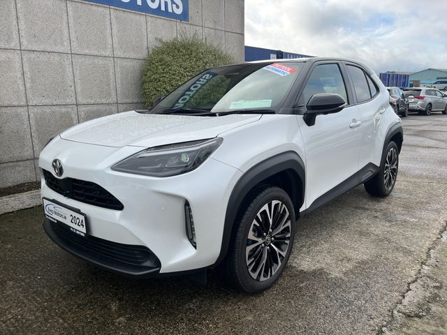 Image for 2024 Toyota Yaris Cross Z HYBRID AUTOMATIC HYBRID 1.5 PETROL //HIGH SPEC//360 PARKING CAMERAS//KEYLESS ENTRY//HEATED SEATS AND STEERING WHEEL// 