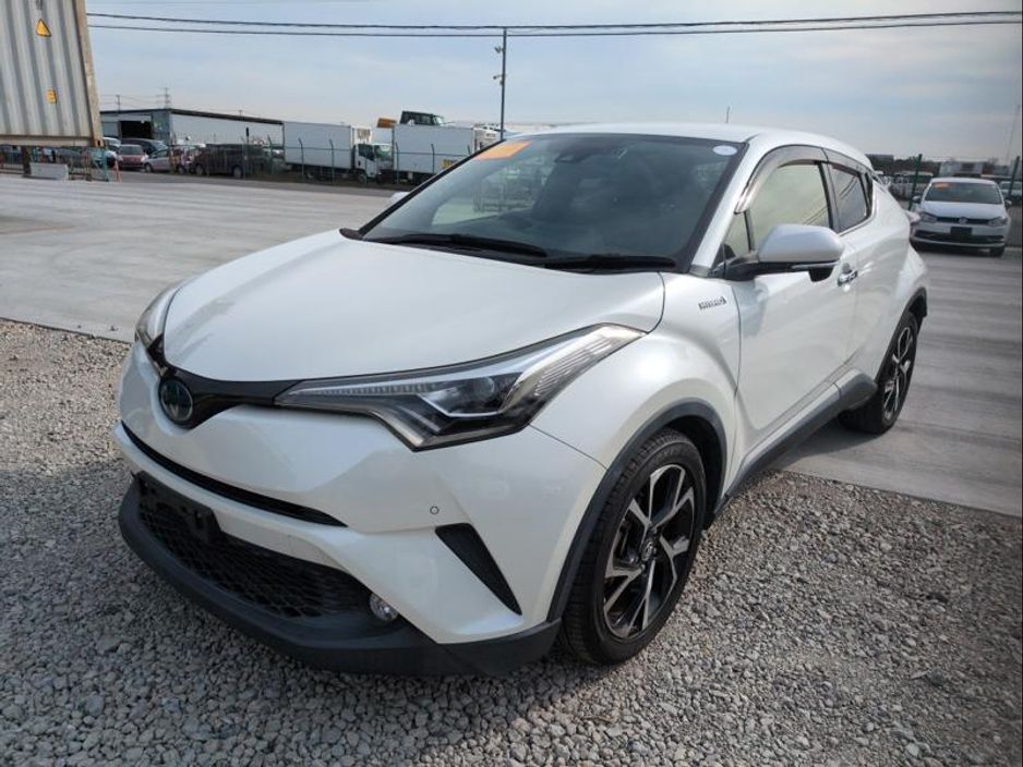 Image for 2018 Toyota C-HR G LED-Edition