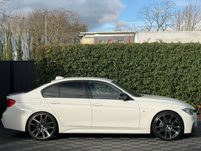 Image for 2015 BMW 3 Series 320d M-SPORT COMPETITION // FULL SERVICE HISTORY // LANE ASSIST // HEATED LEATHER SEATS