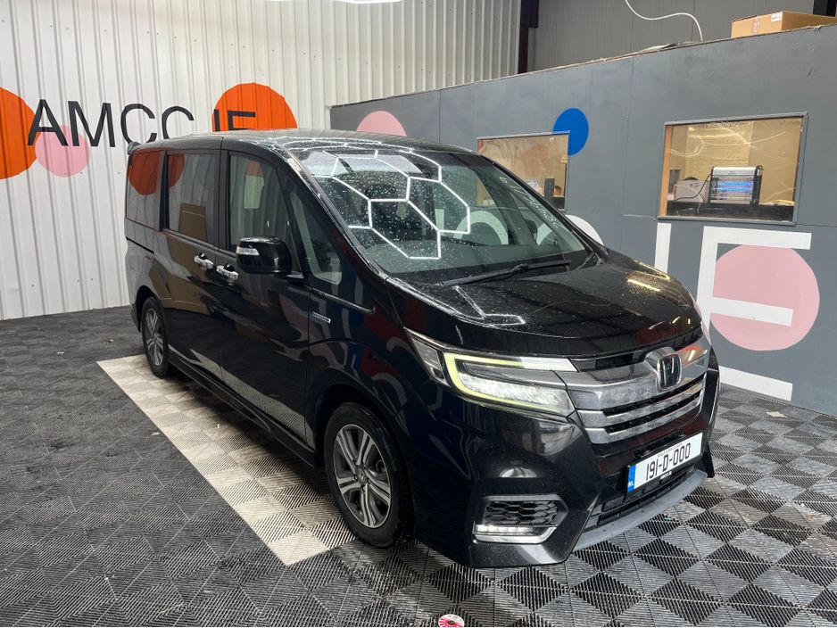 Image for 2019 Honda Stepwagon 2019 HONDA STEPWAGON SPADA HYBRID G SENSING 2.0 AUTOMATIC / CRUISE CONTROL / REVERSE CAMERA / HEATED SEATS / 7 SEATS / AUTOMATIC DOORS AND MORE