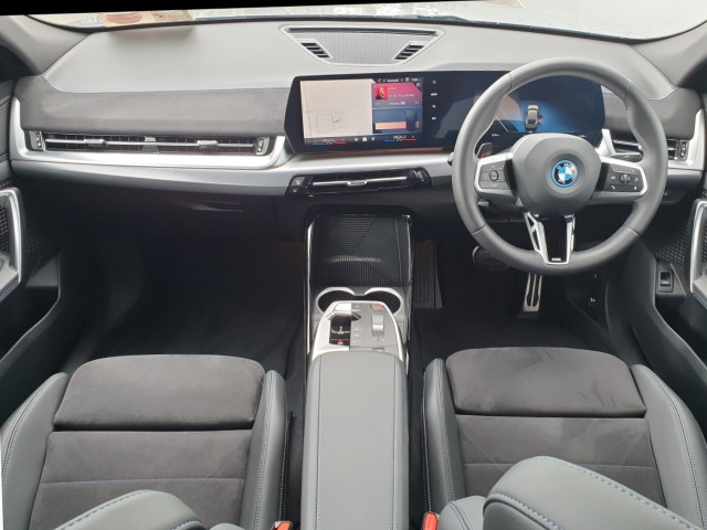 Image for 2025 BMW iX2 eDrive 20 M Sport 
