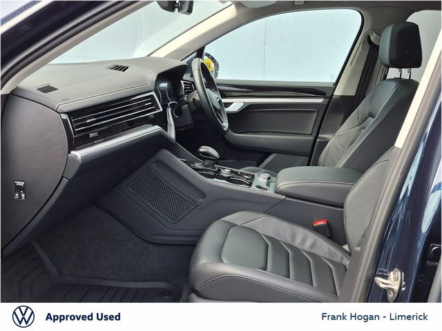 Image for 2024 Volkswagen Touareg 3.0TSI PHEV 381HP 4M DSG Elegance