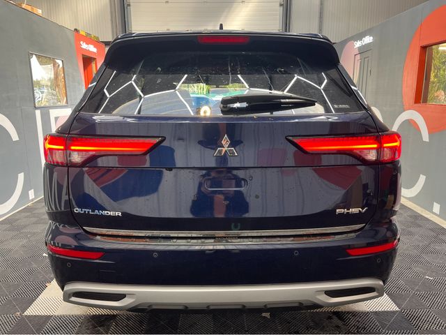 Image for 2023 Mitsubishi Outlander €41950 2023 MITSUBISHI OUTLANDER PHEV P 2.4 AUTOMATIC / CRUISE CONTROL / 360° CAMERA / ELECTRIC MEMORY & HEATED SEATS / PADDLE SHIFTERS / 7 SEATS OPTION / HEATED STEERING WHEEL AND MORE