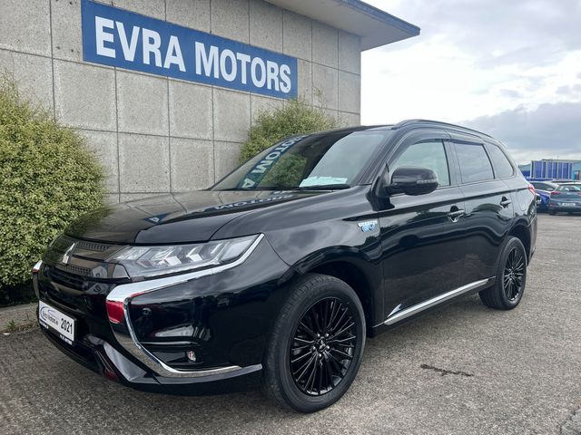 Image for 2021 Mitsubishi Outlander BLACK EDITION PHEV HYBRID 4WD 2.4 PETROL //LOW MILES//HIGH SPEC//HALF LEATHER HEATED SEATS//REVERSE CAMERA//ADAPTIVE CRUISE CONTROL//HEATED STEERING WHEEL//