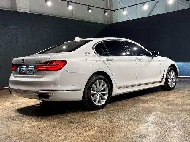 Image for 2018 BMW 7 Series 360/REVERSE CAMERA - ELECTRIC TAIL-GATE - FULL LEATHER HEATED ELECTRIC MASSAGING SEATS - SUNROOF - MULTI FUNCTION STEERING WHEEL - CRUISE CONTROL - LANE-KEEP ASSIST - PRIVACY CURTAINS REAR
