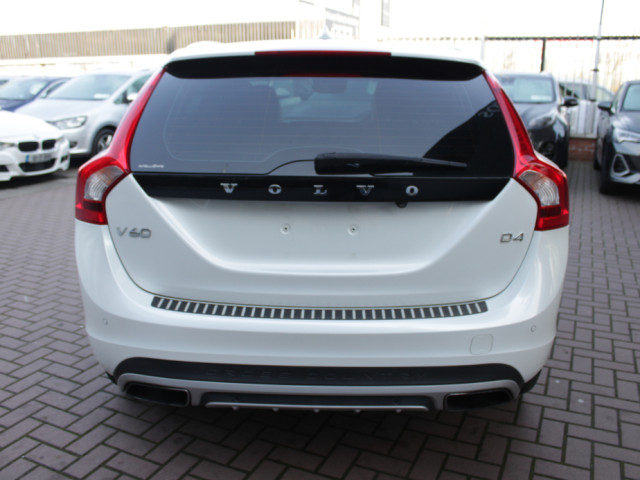 Image for 2016 Volvo V60 Cross Country 2016 VOLVO V60 CROSS COUNTRY