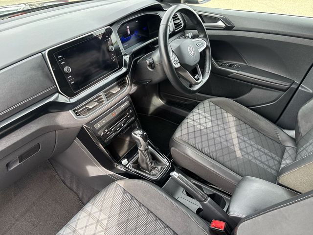 Image for 2024 Volkswagen T-Cross R-LINE 1.0TSI 115HP AUTO