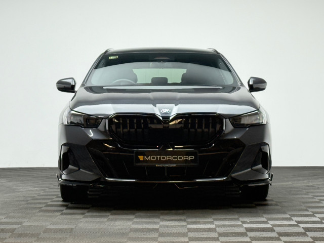 Image for 2025 BMW 5 Series 530E M SPORT TOURING *PAN ROOF*