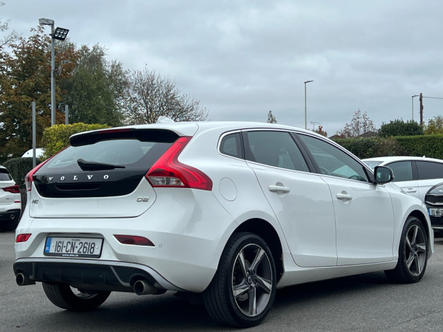 Image for 2016 Volvo V40 2.0 D2 R-DESIGN 5DR *HIGH SPEC*