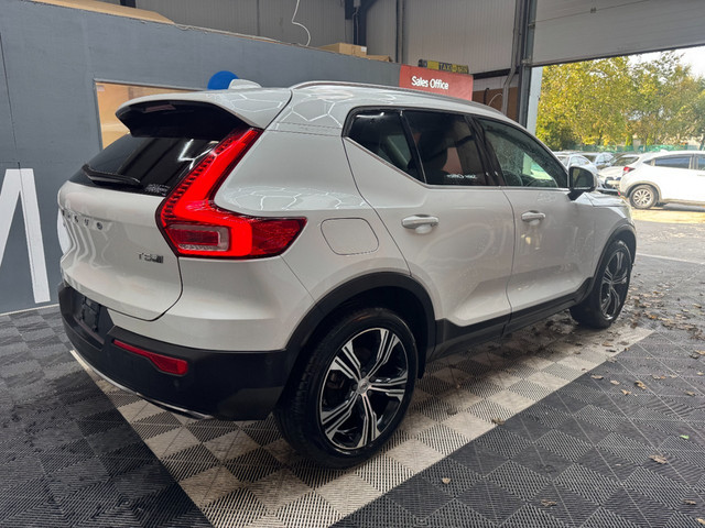 Image for 2020 Volvo XC40 2020 VOLVO Xc40 RECHARGE PLUG-IN HYBRID T5 INS AUTOMATIC / CRUISE CONTROL / 360 PARKING CAMERA / ELECTRIC MEMORY & HEATED SEATS / PADDLE SHIFTERS / AMBIENT LIGHTS / PANORAMIC SUNROOF / APPLE CARPLAY
