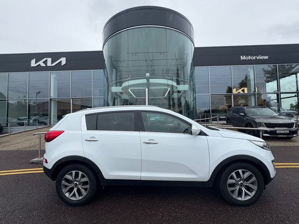 Image for 2015 Kia Sportage 1.7 EXL 4DR, Rear Parking Sensors, Reversing Camera, Multi-Function Steering Wheel, Air Conditioning, Alloy Wheels, 