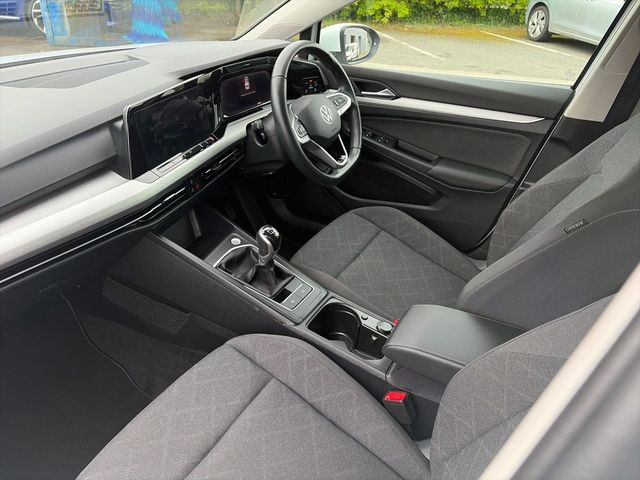 Image for 2024 Volkswagen Golf LIFE 1.0 TSI 110HP MANUAL