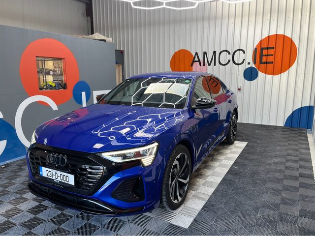 Image for 2023 Audi Q8 €57950 2023 AUDI Q8 E-TRON 55 QUATTRO S LINE AUTOMATIC / CRUISE CONTROL / 360° CAMERA / ELECTRIC MEMORY & HEATED SEATS / PADDLE SHIFTERS / AMBIENT LIGHTS / APPLE CARPLAY / HEATED REAR SEATS AND MOR