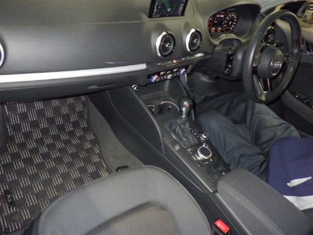 Image for 2020 Audi A3 1.4 TSI AUTOMATIC - FACTORY ALLOYS - CRUISE CONTROL - REAR CAMERA