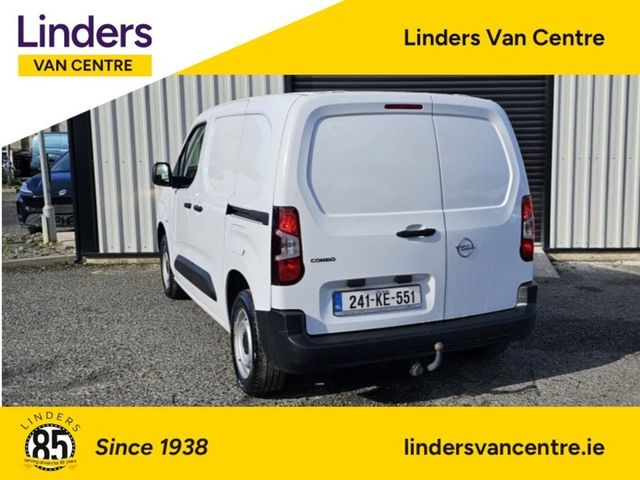Image for 2024 Opel Combo VERY CLEAN - LOW KMS