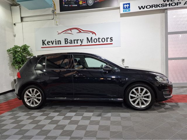 Image for 2013 Volkswagen Golf 1.4TSi HIGHLINE 138BHP AUTOMATIC DSG **TOP SPEC / 17" ALLOYS / ADAPTIVE CRUISE CONTROL / BLUETOOTH INTEGRATION / LED HEADLIGHTS / REVERSE CAMERA / REAR TINTED GLASS / REAR SPOILER**