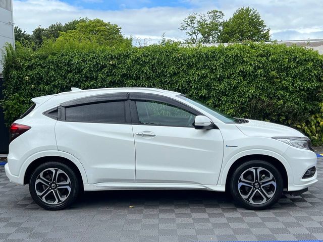Image for 2021 Honda Vezel 1.5 HYBRID AUTO // HALF LEATHER HEATED SEATS // REVERSE CAMERA // DIAMOND CUT ALLOYS