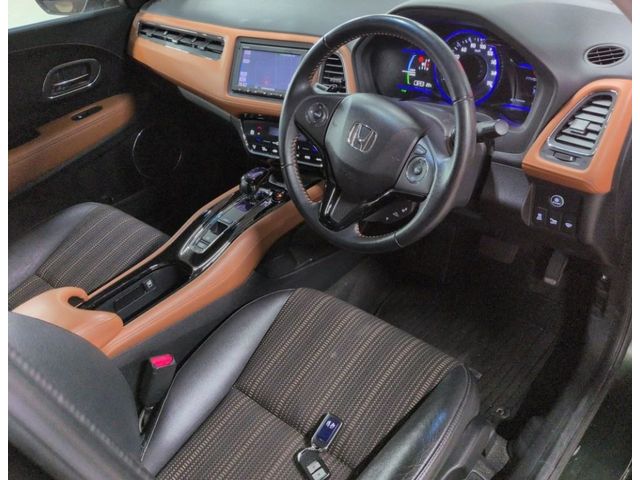 Image for 2015 Honda Vezel 1.5 Petrol Hybrid Auto