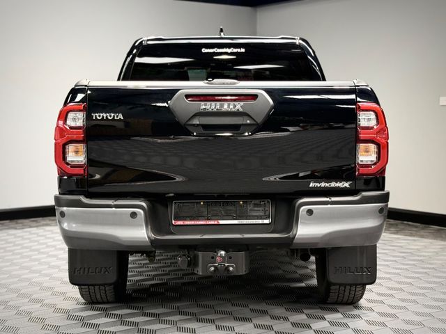 Image for 2025 Toyota Hilux INVINCIBLE-X 4WD // VAT INVOICE // SAME DAY FINANCE // TEST DRIVE TODAY