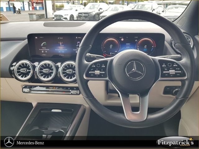 Image for 2023 Mercedes-Benz GLA Class GLA PHEV 250e A/T Progressive