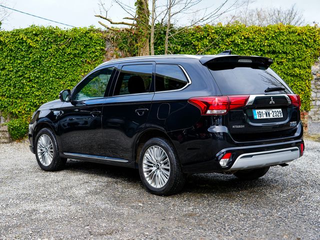 Image for 2019 Mitsubishi Outlander 2.4 Litre Petrol Plug In Hybrid 