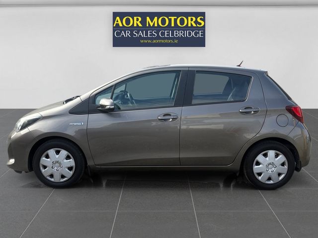 Image for 2017 Toyota Yaris HY Hybrid 4DR Auto