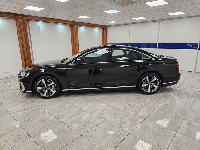 Image for 2024 Audi A8 PAN SUNROOF 