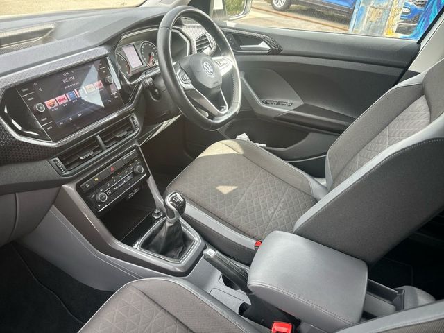 Image for 2020 Volkswagen T-Cross R-LINE 1.0TSI 115HP MANUAL