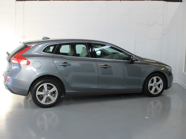Image for 2016 Volvo V40 D2 SE ED 5DR