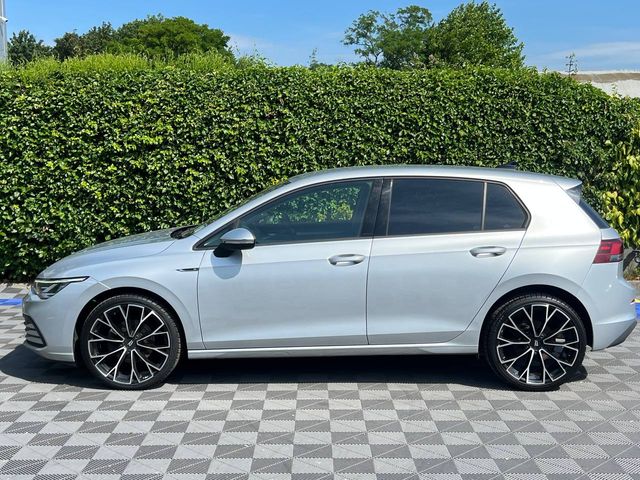 Image for 2021 Volkswagen Golf R-LINE PACK 1.0 TSI // NEW 19" R-LINE ALLOYS // APPLE CARPLAY/ANDROID AUTO // DIGITAL CLUSTER