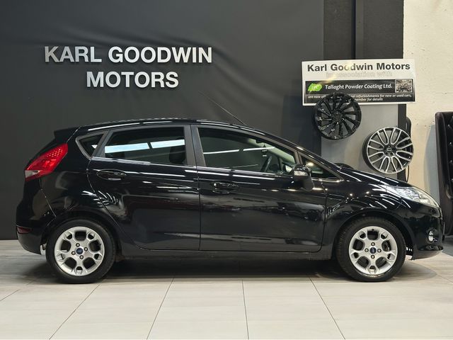 Image for 2012 Ford Fiesta 1.25 ZETEC 82PS 5DR ARGENTO