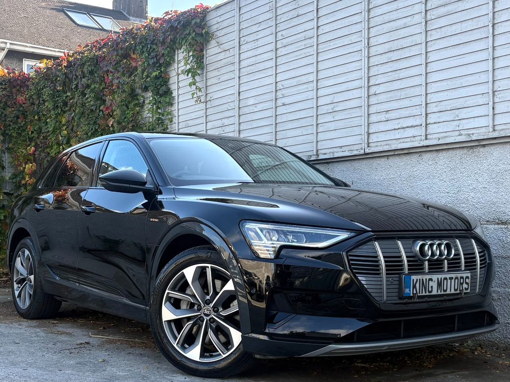 Image for 2021 Audi e-tron TECHNIK 50 QUATTRO / BIG SPEC / PAN ROOF / DUAL ZONE CLIMATE / ONE OWNER / FULL AUDI HISTORY / *FINANCE OPTIONS AVAILABLE*