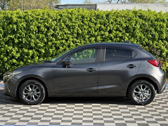 Image for 2017 Mazda Demio SKYACTIV 1.3 AUTO // FULL SERVICE HISTORY // HEATED SEATS // AIR CONDITIONING